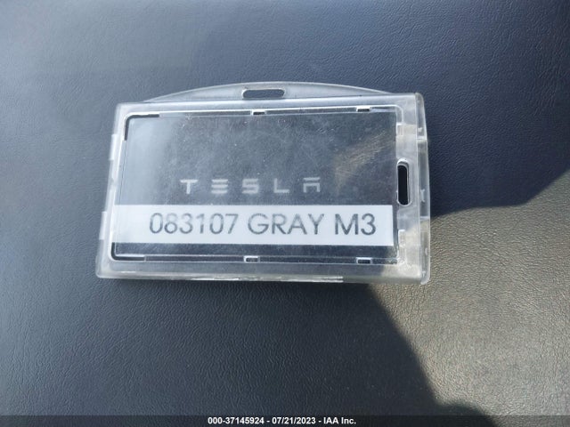 Tesla Model 3 Long Range 2018 5YJ3E1EB0JF083107 Image 18