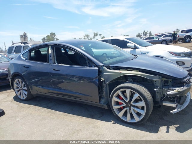 Tesla Model 3 Long Range 2018 5YJ3E1EB0JF083107 Image 5