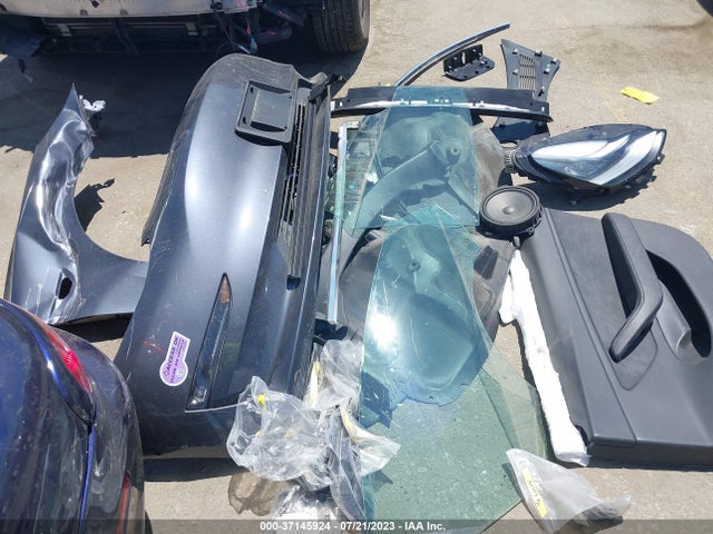 Tesla Model 3 Long Range 2018 5YJ3E1EB0JF083107 Image 3