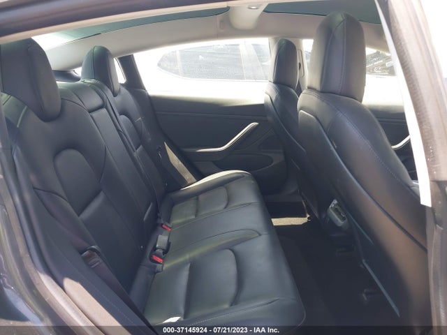 Tesla Model 3 Long Range 2018 5YJ3E1EB0JF083107 Image 16