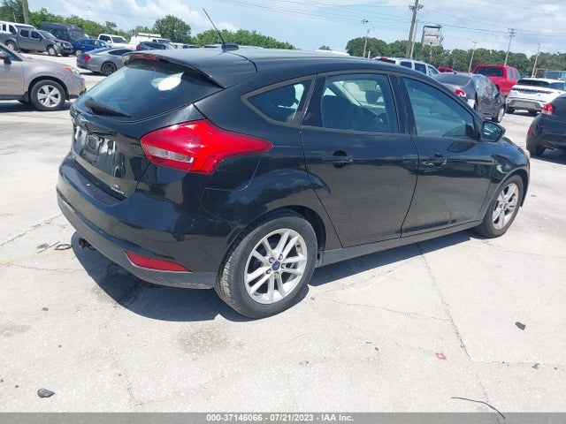 2015 FORD FOCUS SE VIN: 1FADP3K22FL223246