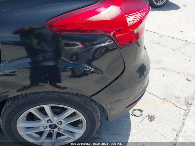 2015 FORD FOCUS SE VIN: 1FADP3K22FL223246