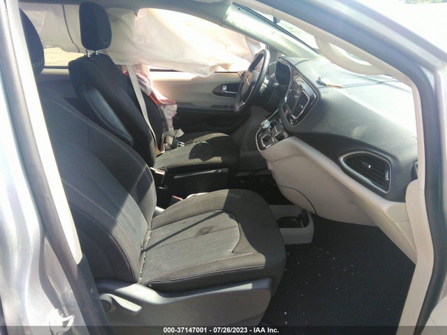 2C4RC1CGXMR579295 Chrysler Voyager Lx