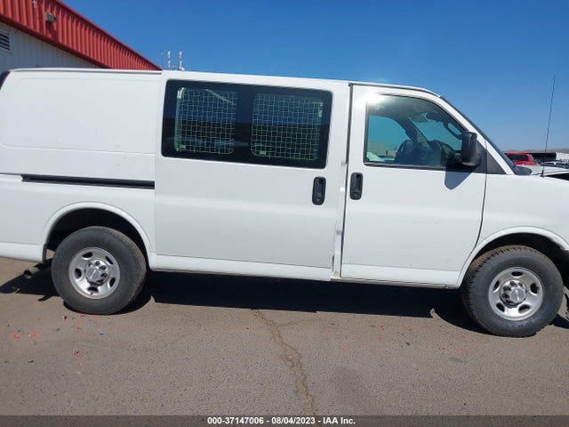 Chevrolet EXPRESS CARGO VAN 2019 1GCWGAFP8K1338999 Image 6