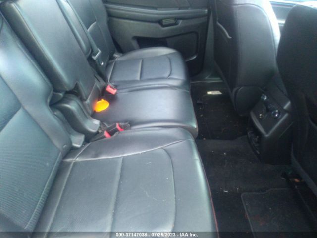 1FM5K8GT5JGB11064 Ford EXPLORER SPORT