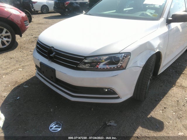 3VWD17AJ9GM400237 Volkswagen Jetta Sedan 1.8t Sport