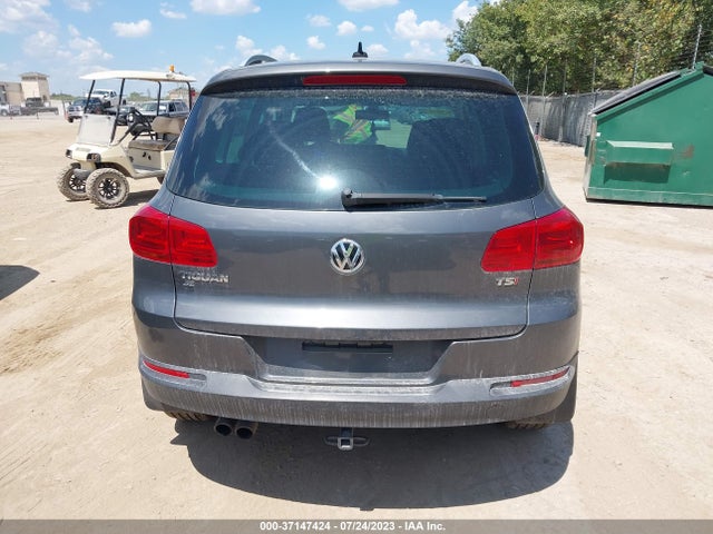 WVGBV7AXXGW562540 Volkswagen TIGUAN SE