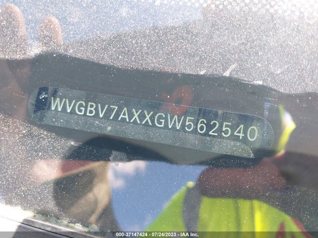 WVGBV7AXXGW562540 Volkswagen TIGUAN SE
