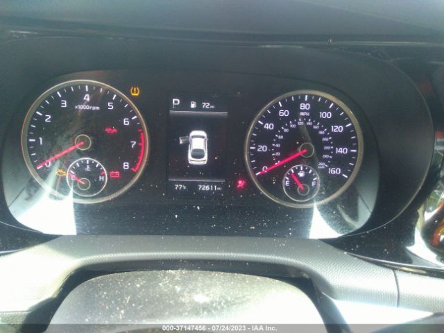 5XXG24J22MG012381 KIA K5 LX