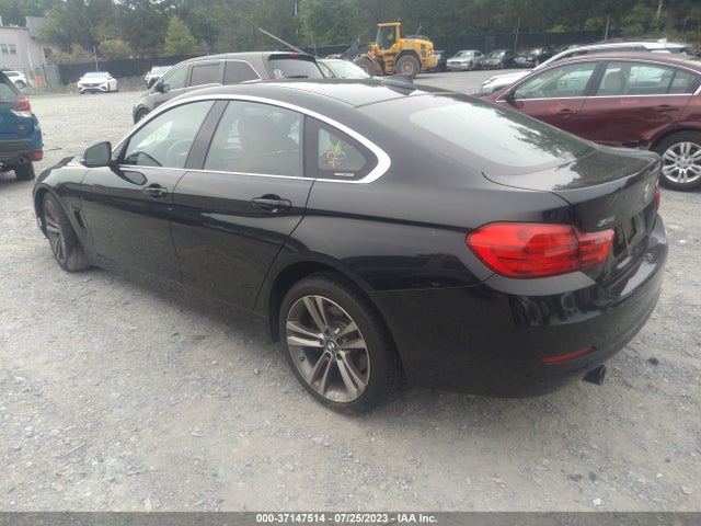 WBA4E5C50HG188686 BMW 4 Series 440i Xdrive