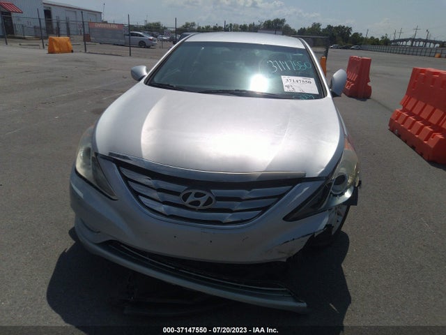 2013 HYUNDAI SONATA GLS VIN: 5NPEB4AC5DH747828