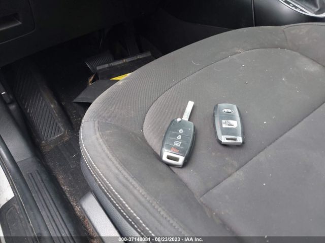 KNDJN2A29E7746902 KIA Soul Base