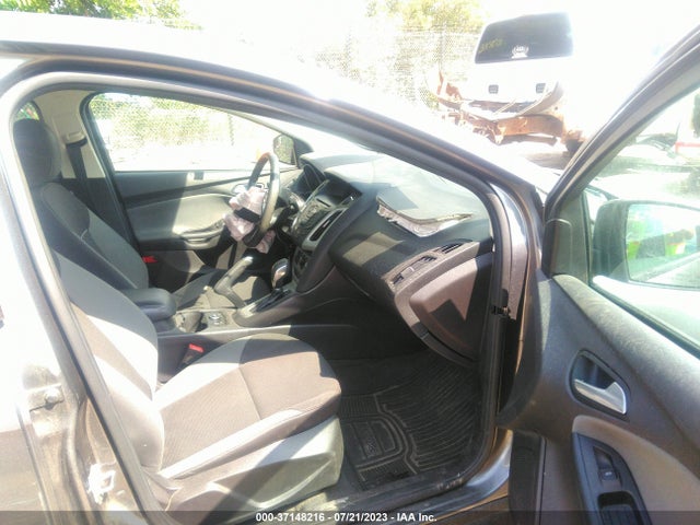 Ford FOCUS SE 2014 1FADP3F29EL320422 Image 6