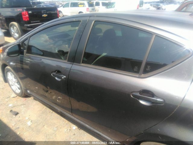 JTDKDTB38H1597636 Toyota Prius C One