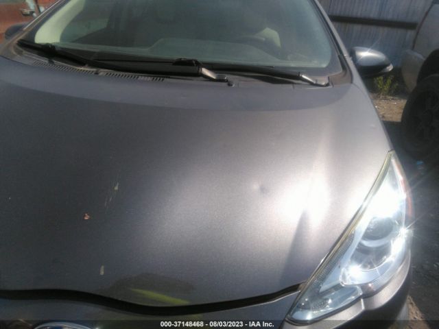JTDKDTB38H1597636 Toyota Prius C One