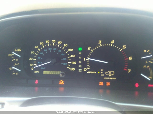 2002 LEXUS LX 470 VIN: JTJHT00W523512897