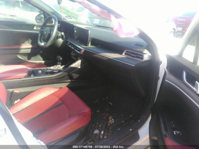 5XXG64J2XNG090932 KIA K5 Gt-line