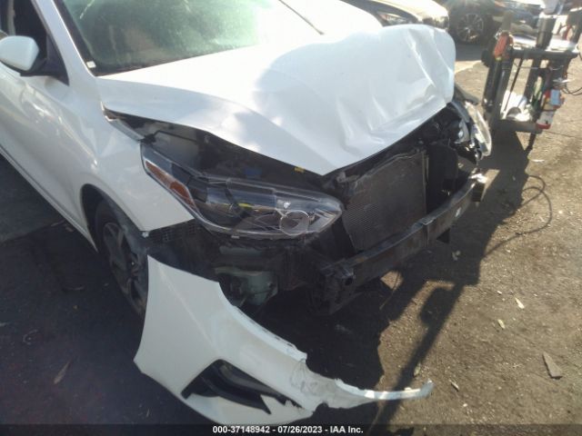 3KPF24AD0KE075305 KIA Forte Lxs
