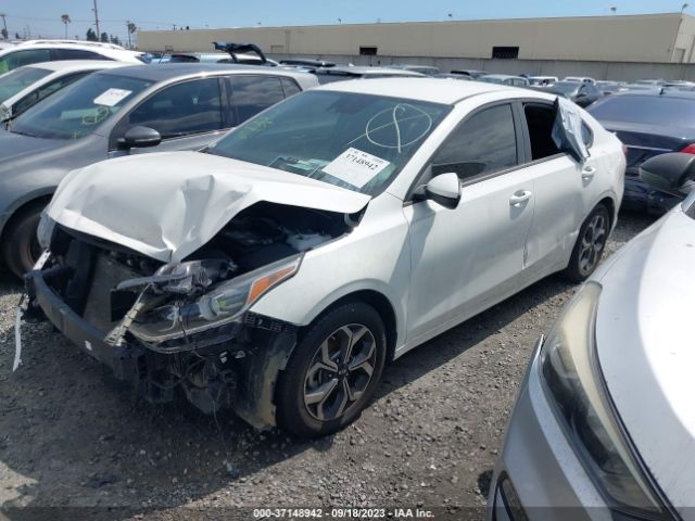 3KPF24AD0KE075305 KIA Forte Lxs