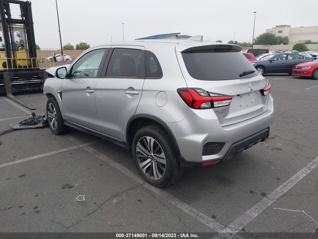 JA4APVAU5MU019375 Mitsubishi Outlander Sport Se