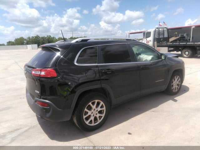 1C4PJLCB6JD568564 Jeep Cherokee Latitude
