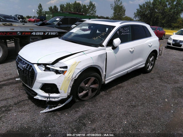 WA1AECF36L1038091 Audi Q3 PREMIUM