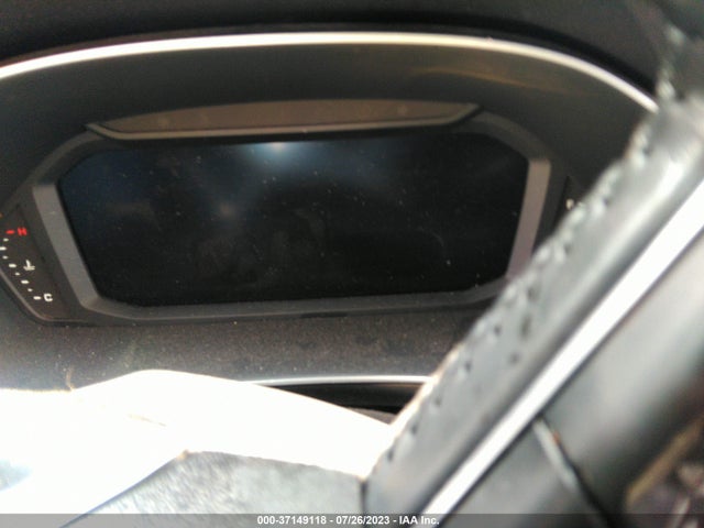 WA1AECF36L1038091 Audi Q3 PREMIUM