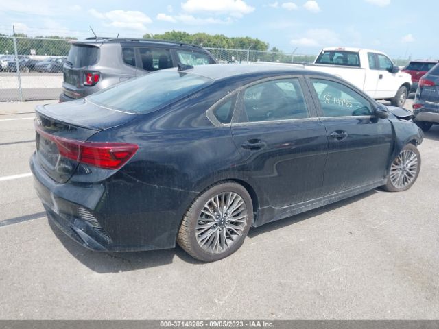 3KPF54AD7PE552004 KIA Forte Gt-line