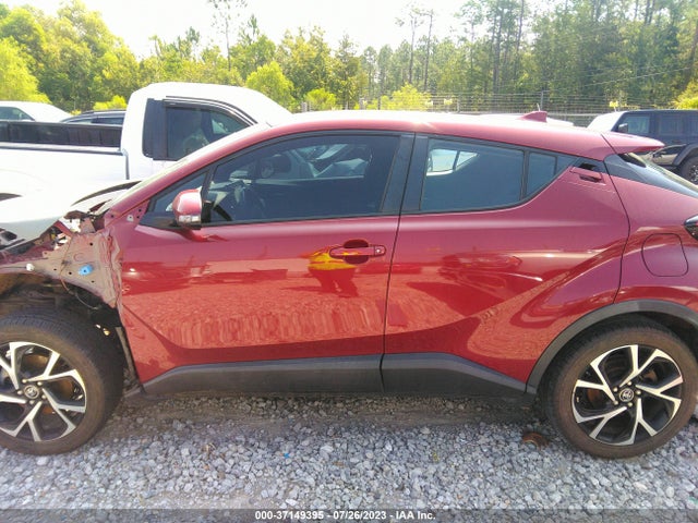 Toyota C-HR XLE 2018 NMTKHMBX7JR028555 Image 7