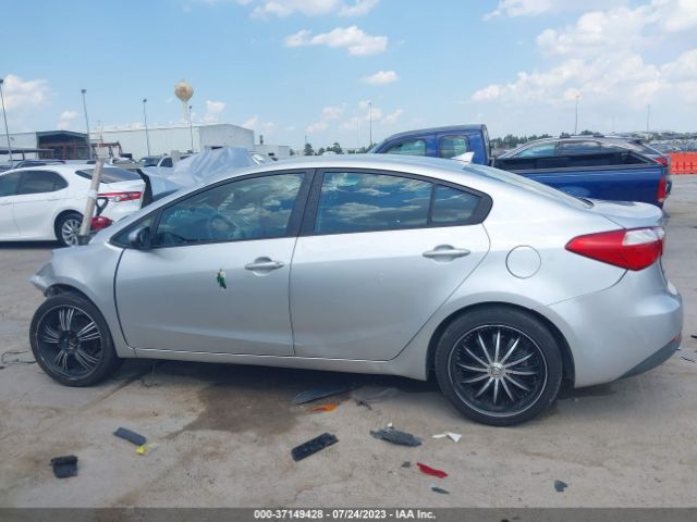 KNAFX4A65E5125308 KIA FORTE LX