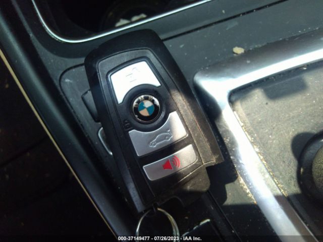 WBA8E5G5XJNU47231 BMW 3 Series 320i Xdrive