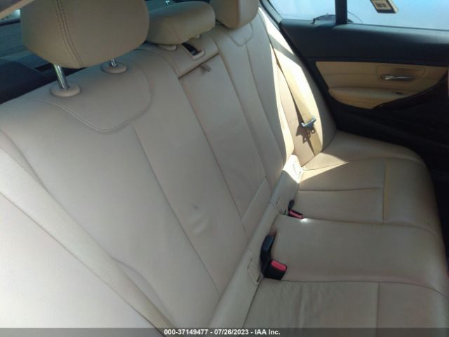 WBA8E5G5XJNU47231 BMW 3 Series 320i Xdrive