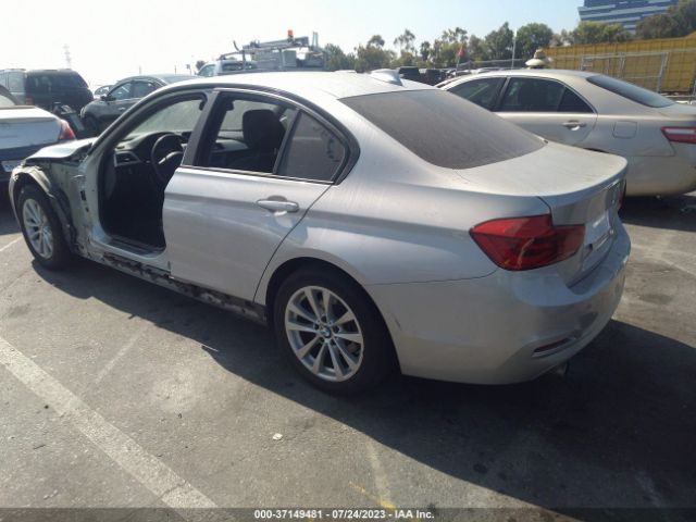 WBA8A9C53JAH14521 BMW 3 Series 320i