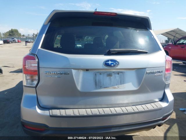 JF2SJAEC8HH415998 Subaru Forester Premium