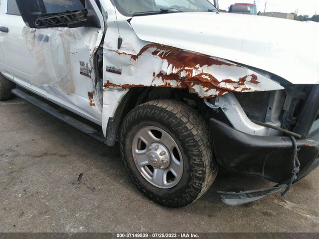 2017 RAM 2500 TRADESMAN VIN: 3C6TR4CT3HG662637