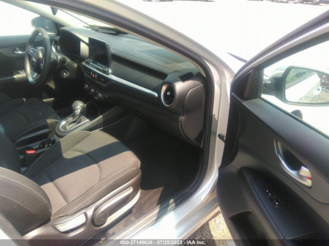 3KPF24AD0ME291979 KIA Forte Lxs