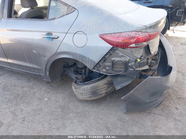 Hyundai ELANTRA SEL 2018 5NPD84LF3JH280468 Image 12