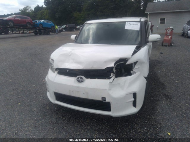 2015 SCION XB VIN: JTLZE4FE4FJ071020