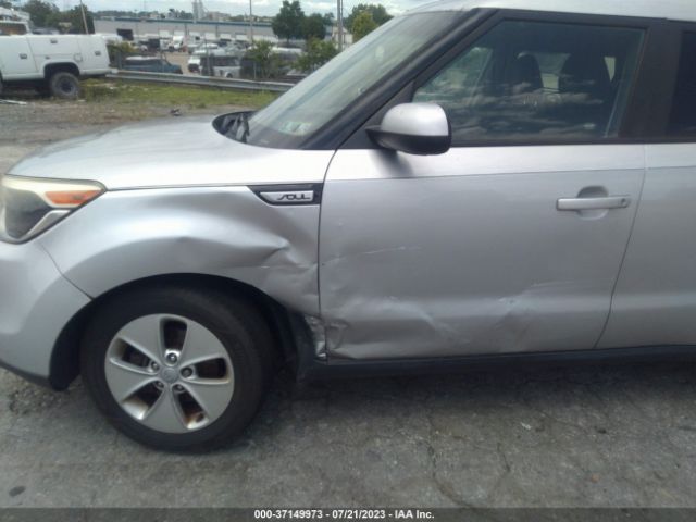 KNDJN2A27F7794657 KIA Soul Base