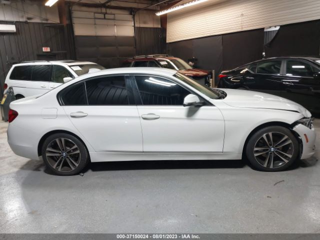 WBA8B9C5XJEE82537 BMW 3 Series 330i