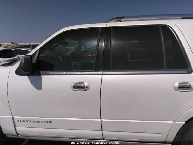 5LMJJ2JT0HEL00845 Lincoln Navigator Select