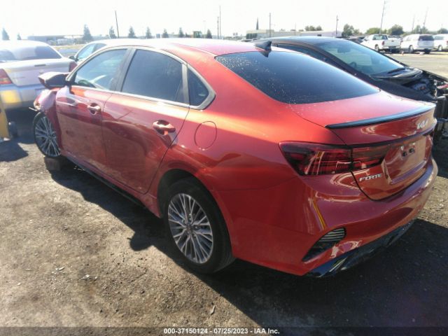 3KPF54AD9NE430824 KIA Forte Gt-line