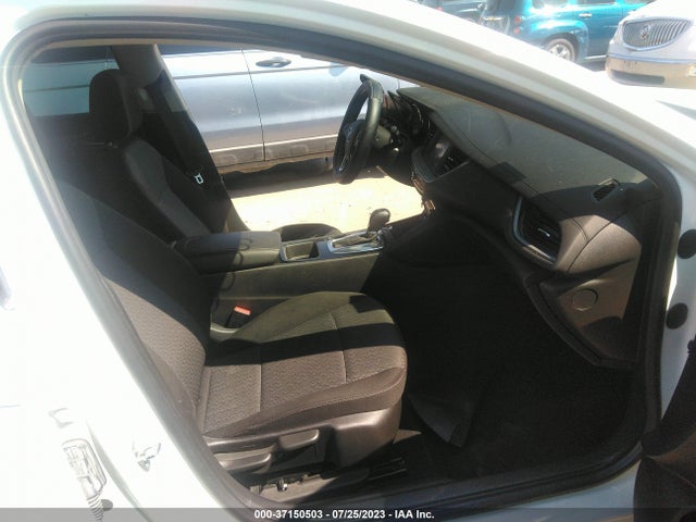 Buick Regal Sportback Preferred 2018 W04GL6SX9J1122610 Image 5