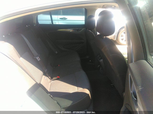 Buick Regal Sportback Preferred 2018 W04GL6SX9J1122610 Image 8