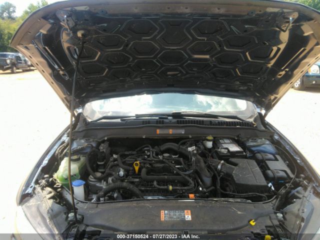 3FA6P0HD1KR102140 Ford FUSION SE