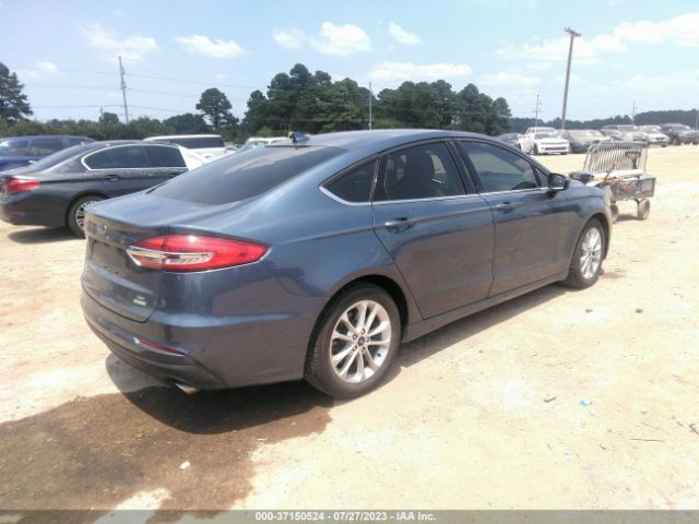 3FA6P0HD1KR102140 Ford FUSION SE