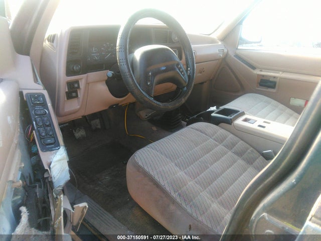 1993 FORD EXPLORER VIN: 1FMDU32X4PUC01674