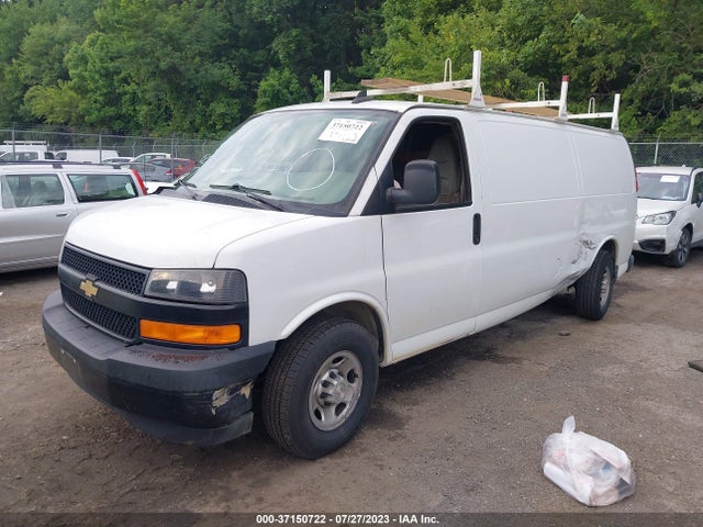 Chevrolet EXPRESS CARGO VAN 2019 1GCWGBFPXK1146697 Image 2