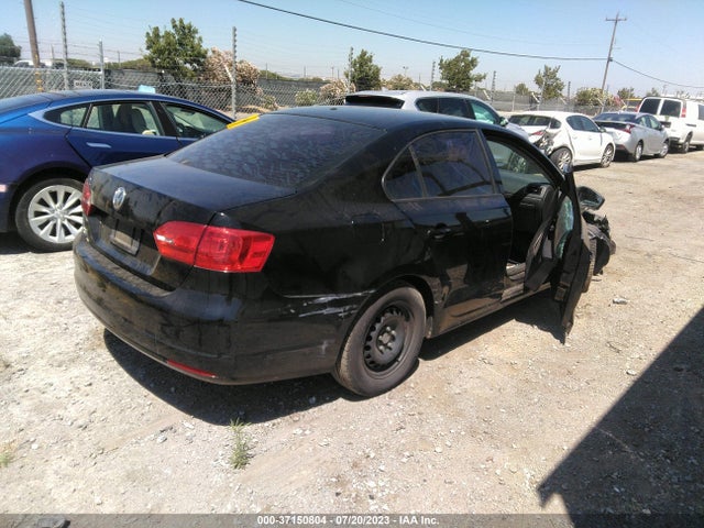 3VW2K7AJ2EM395495 Volkswagen Jetta Sedan S