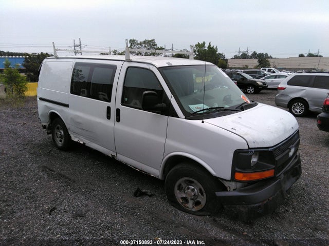 2005 CHEVROLET EXPRESS CARGO VAN VIN: 1GCFG15X351130275
